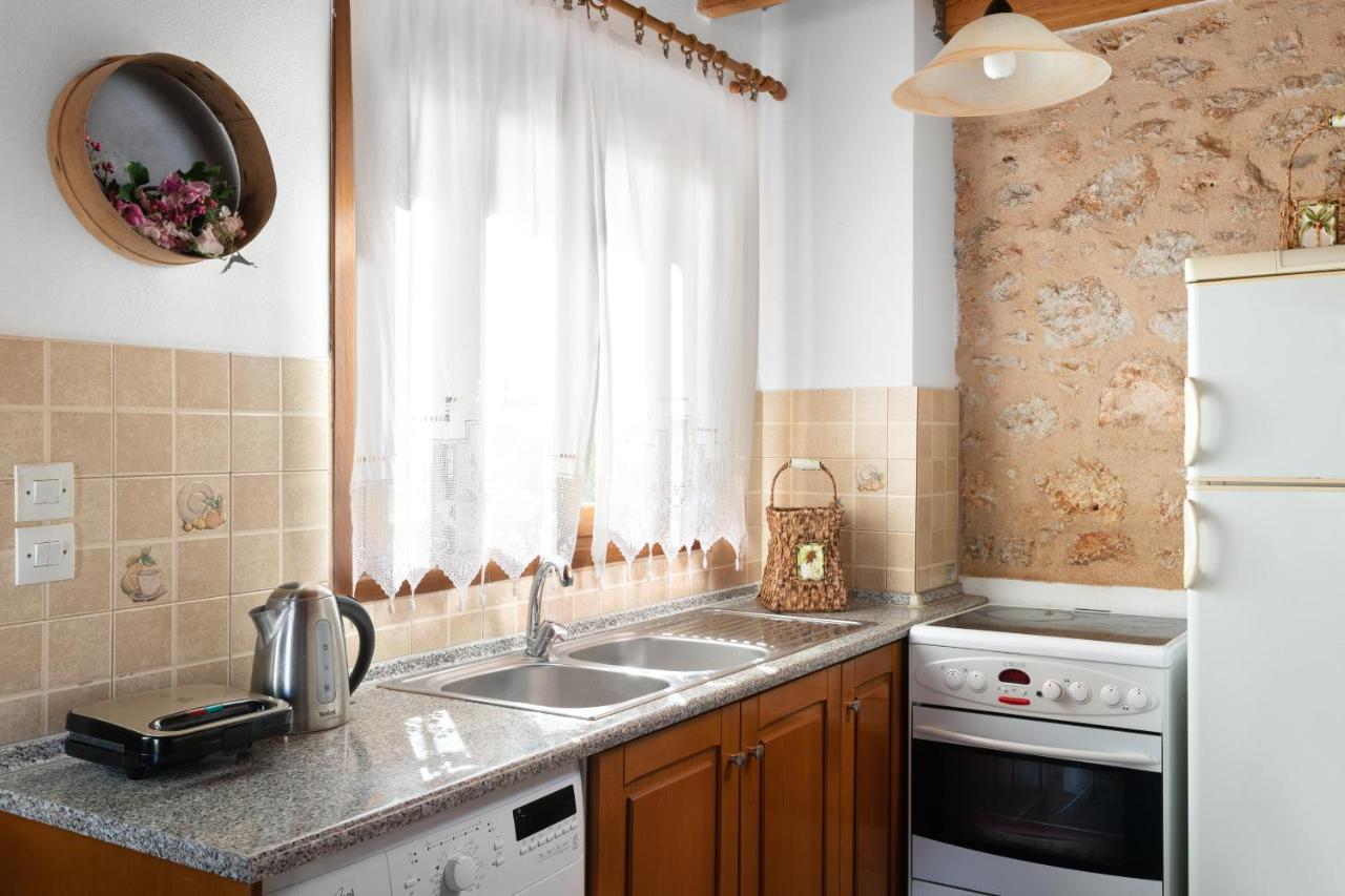 Little Karafillias Chalki House Villa Dış mekan fotoğraf